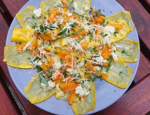 Salade met gele courgette