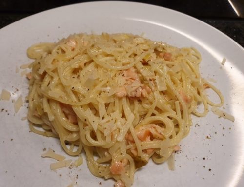 Pasta met witlof en gerookte zalm