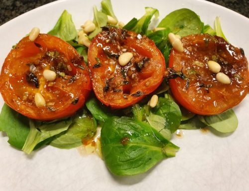 Gegrilde tomatensalade